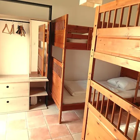 Maison Familiale Avec Piscine Privee A Pied Frais De Gestion Du Sejour 160e En Supplement A L'arrivee Family With Private Pool Within Walking Distance Management Fee 160e Payable Upon Arrival *