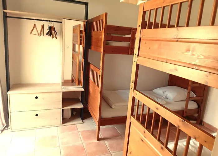 Maison Familiale Avec Piscine Privee A Pied Frais De Gestion Du Sejour 160e En Supplement A L'arrivee Family With Private Pool Within Walking Distance Management Fee 160e Payable Upon Arrival *